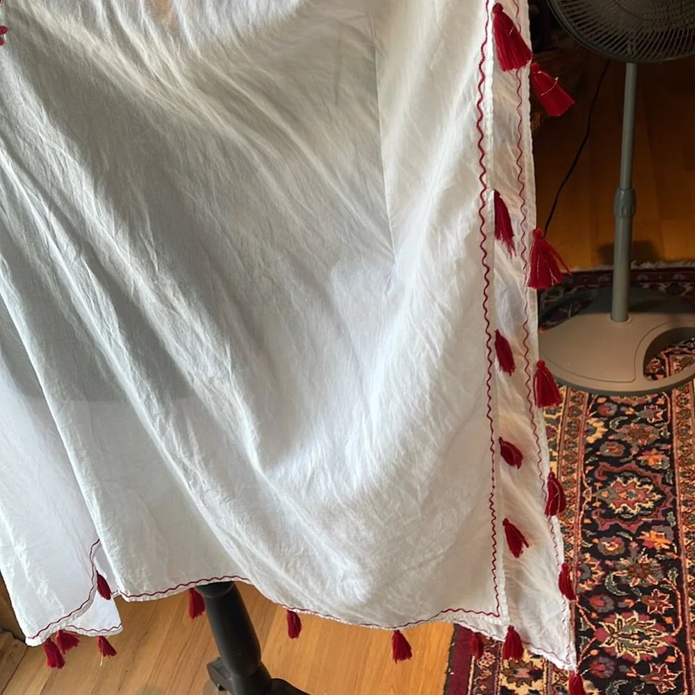 Spiritual Robe embroidered red & withe - Picture 5 of 5